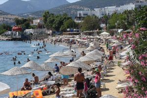 Haziranda turistik tesislerin doluluk oranı yüzde 65 oldu