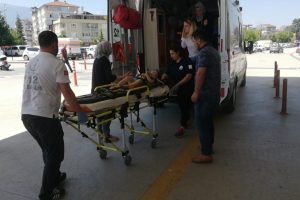 Bursa'da oyun oynarken 3. kattan düştü