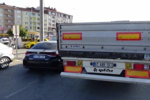 Polis ile TIR sürücüsünün tartışması karakolda bitti