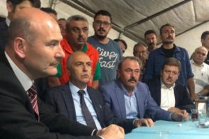 Bakan Soylu Denizli'de afet bölgesinde