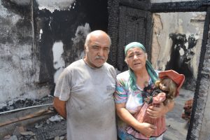 Yangın evlerini de umutlarını da kül etti