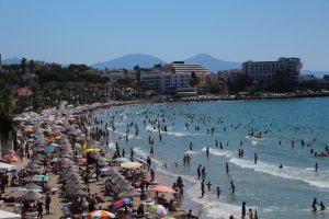 Kuşadası'na 1 milyon turist bekleniyor