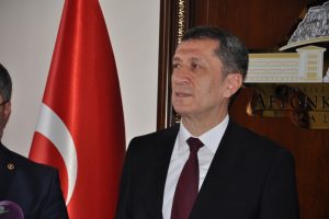 Bakan Selçuk, ''Bugün öğretmenler konuşacak biz konuşmayacağız''