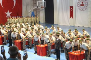 Bursa'da bedelli askerler yemin etti