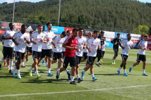 Beşiktaş kondisyon ve taktik çalıştı
