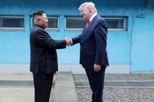 Trump açıkladı: Özür diledi