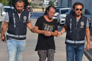Trans bireye babasının numarasını verip, buluşma ayarlatmış