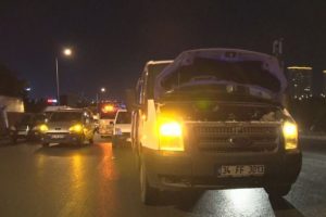 Arızalı aracından inen sürücü otomobil çarpması sonucu öldü