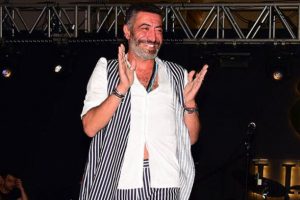 ''Millet olarak bence selam vermeyi unuttuk''