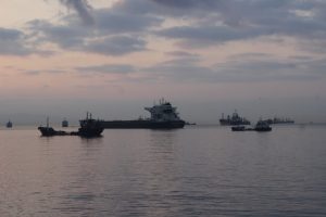Zeytinburnu'nda çarpışan gemiler gündüz görüntülendi