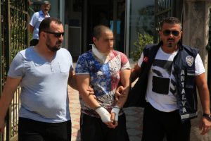 'Kötü yola düşmüştür' diye kız kardeşini öldürmüş!
