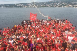 Liverpool taraftarlarından Boğaz turu