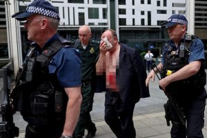 Londra'da hareketli dakikalar