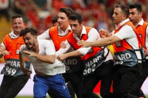 Süper Kupa finalinde sahaya giren Youtuber için karar belli oldu