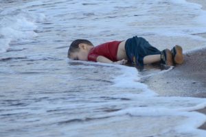 Aylan bebeğin hayatı film oldu! Süleyman Soylu ve Bülent Kuşoğlu sürprizi
