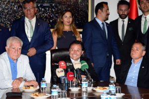 Bursaspor'un yeni yönetimi beklentilerin gerisinde kaldı
