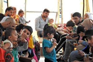 Çeşme'de 47 göçmen yakalandı