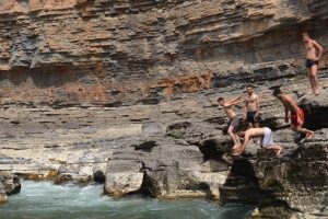 Kato Dağı etekleri Antalya sahillerine döndü