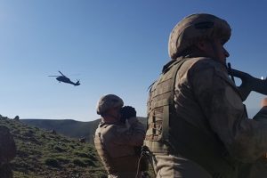 Hakkari'de 2 terörist etkisiz hale getirildi