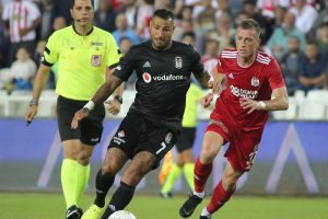 Sivasspor, Beşiktaş'ı ezdi geçti!