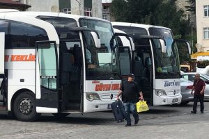 Binlerce gurbetçi dönüş yolunda
