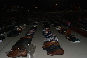 Sel suları altında kalan çarşının ürünleri miting alanına serildi