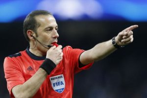 UEFA'dan Cüneyt Çakır'a görev