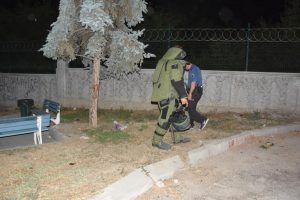 Kütahya'da şüpheli paketten kireç çıktı