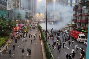 Çin askerlerinden Hong Kong'da rotasyon