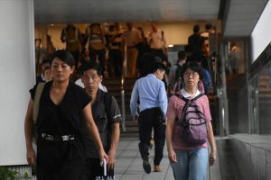 Hong Konglulardan Çin askeri rotasyonuna tepkiler