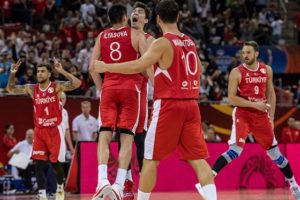 12 Dev Adam olimpiyat elemeleri için sahaya çıkıyor