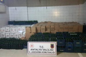Otelde 20 bin litre şişelenmiş sahte şarap ele geçirildi