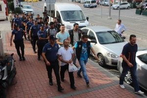 FETÖ'den gözaltına alınan 7 TÜBİTAK çalışanı tutuklandı