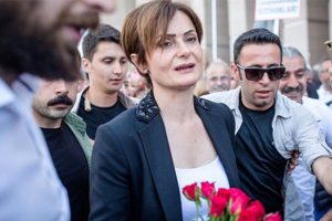 Kaftancıoğlu, hakkında verilen hapis cezasını rap paylaşımıyla eleştirdi
