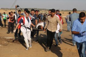 İsrail Gazze sınırında 5 Filistinliyi yaraladı