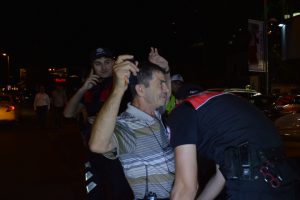 Polislerden değnekçi avı: Dün gözaltına alınan şahıs yine gözaltına alındı
