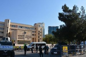 '13 ilçe belediyesine kayyum atanacak' iddiası