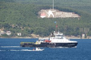 Rus römorkörü Çanakkale Boğazı'ndan geçti