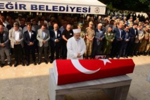 Kazada şehit olan Uzman Çavuş son yolculuğuna uğurlandı