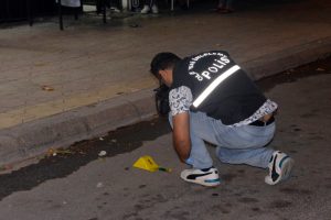 Sosyal medya tartışması silahlı kavgaya döndü