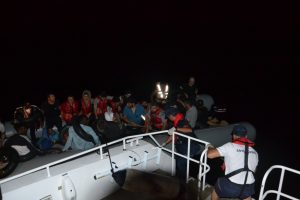 Kuşadası'nda 38 düzensiz göçmen yakalandı