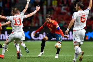 İspanya farka koştu, Ramos tarihe geçti!