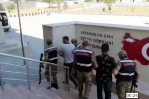 Diyarbakır'da PKK'nın 'gizli gücü' 2 şüpheli yakalandı