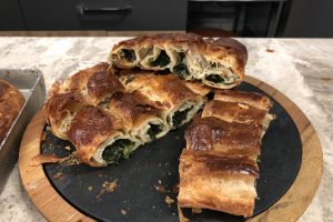 Guinness Rekorlar Kitabı'na giren Bursalı börekçi diyet börek yaptı