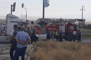Hatay İl Emniyet Müdürü Karabörk ve ailesi trafik kazası geçirdi
