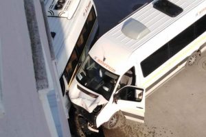 Bursa'da öğrenci servisi kaza yaptı! 4 yaralı var