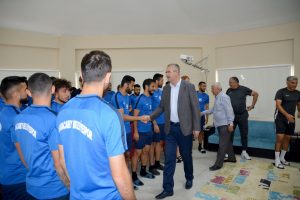Bursa Karacabey Belediyespor'a baklavalı moral