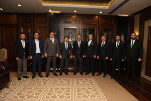 Bursa Büyükşehir Belediye Başkanı Aktaş: ''İnşallah layık olduğumuz Süper Lig'e tekrar döneceğiz''