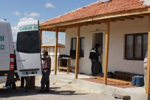 Bağ evinde çıkan kavga can aldı