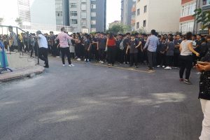 Okulda yangın paniği! Öğrenciler tahliye edildi
